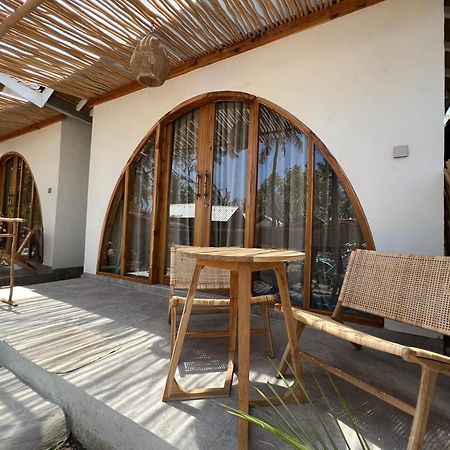 גילי טרוונגן Rumah Canaria Bungalow מראה חיצוני תמונה