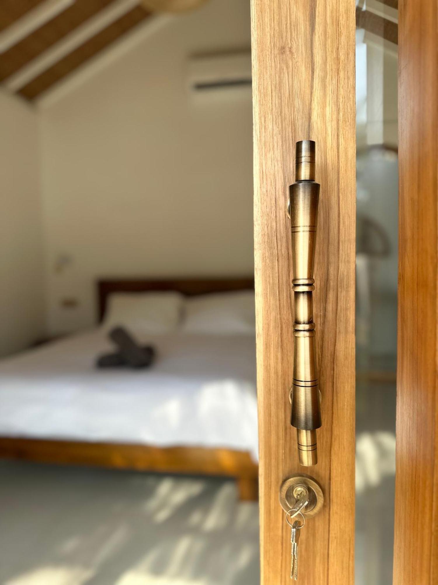 גילי טרוונגן Rumah Canaria Bungalow מראה חיצוני תמונה