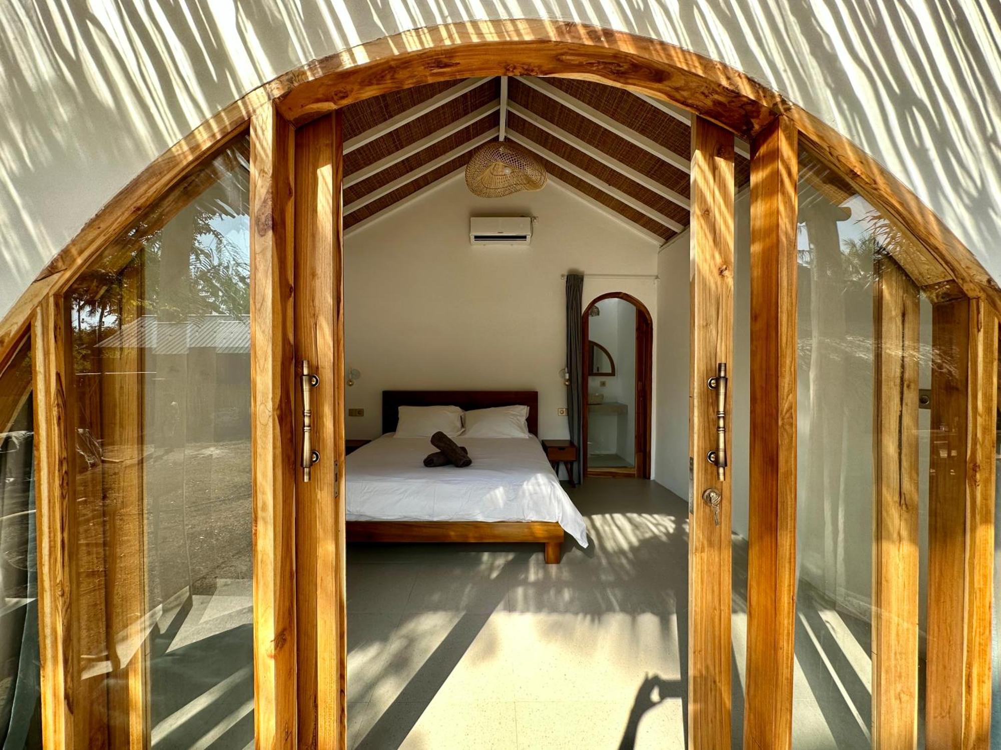 גילי טרוונגן Rumah Canaria Bungalow מראה חיצוני תמונה